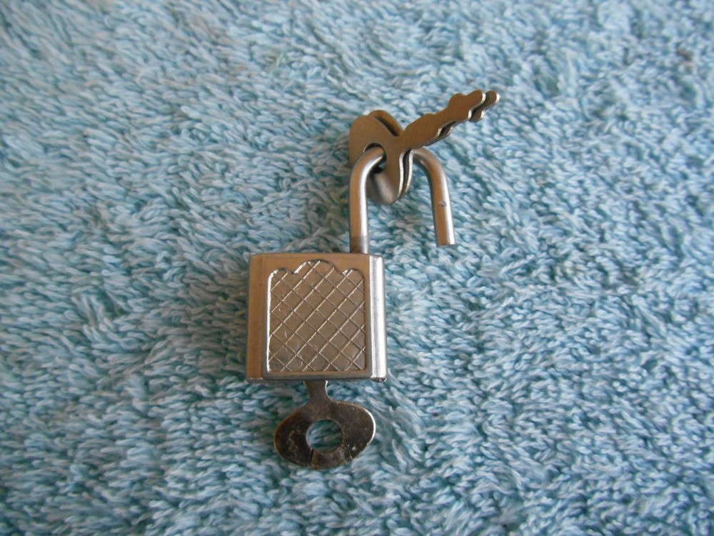 Vintage MINIATURE PADLOCK WITH 3 ORIGINAL KEYS.