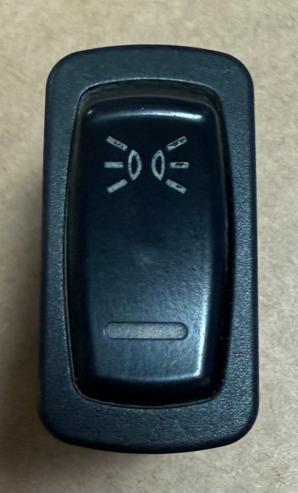 MACK Head Light Rocker Switch 1MR4323M2