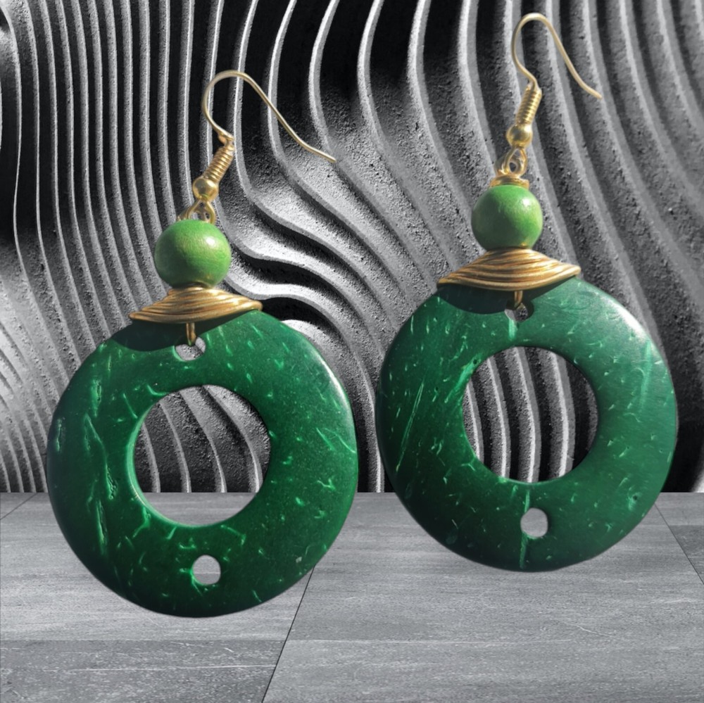 Lady Earrings Green Bone Round Design
