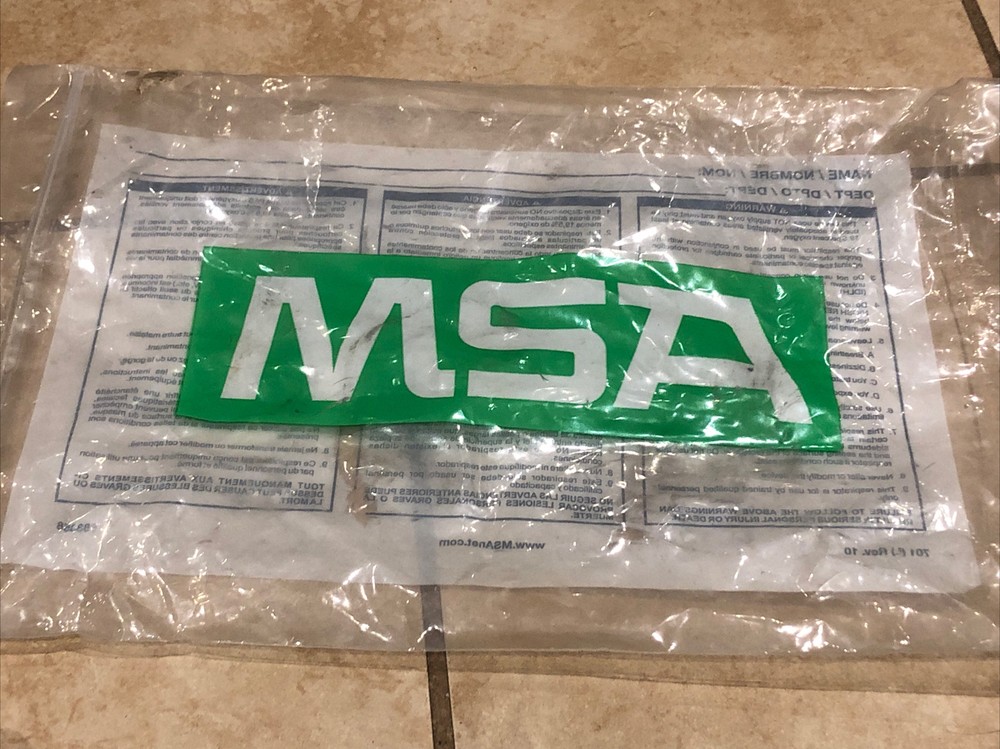 MSA Silicone Comfo Classic Respirator, Size Medium Half Mask 983358