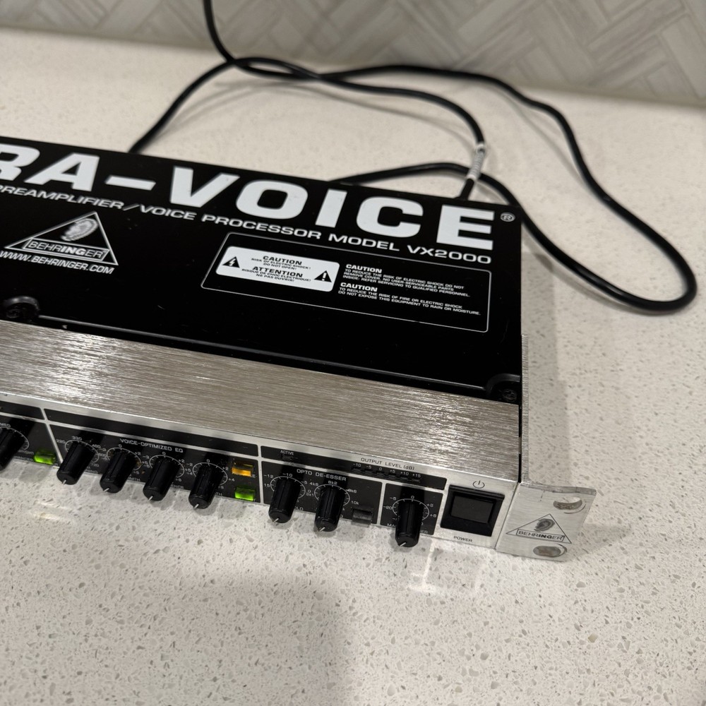 Behringer VX2000 Ultra-Voice Pro Mic Preamp / Voice Processor - Tested - No Cord