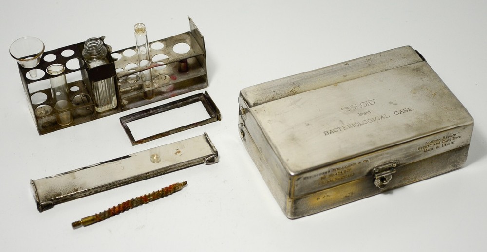 Burroughs Wellcome Pharmaceutical Field Bacteriological Test Case Set Antique