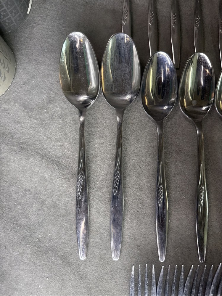 Prudential Stainless “Wheat Sprig” Design Flatware Japan 52 Piece Set