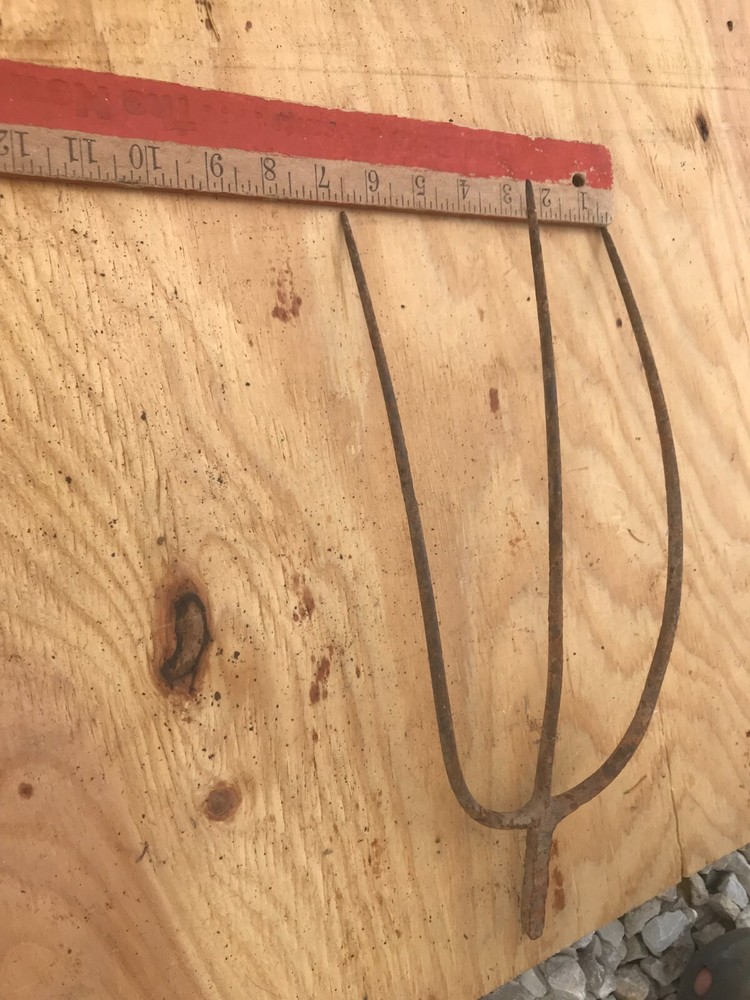 Fork Rake Head 3 Thines Rusty Rustic no handle Original Vintage Primitive Metal