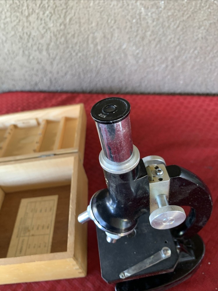 Vintage Tasco 900X Zoom Microscope.