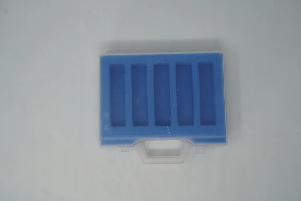 Alma Pixel TIp Case Empty