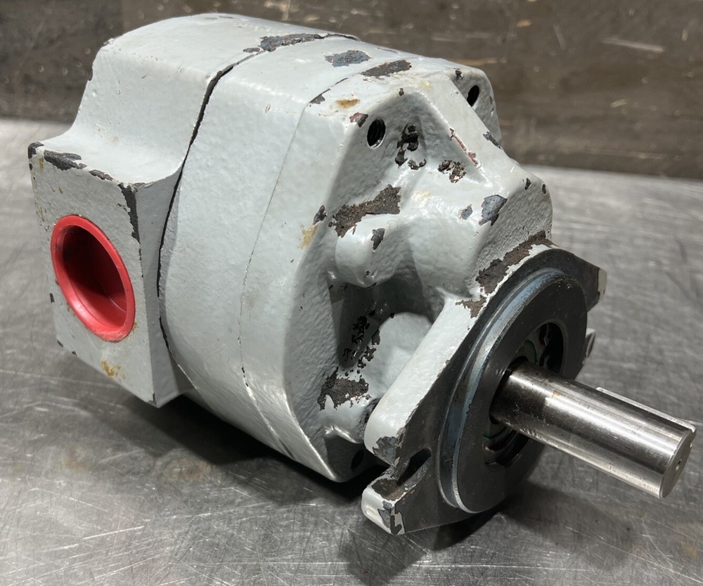DELTA POWER D45 HYDRAULIC PUMP Nos Surplus No Original Box