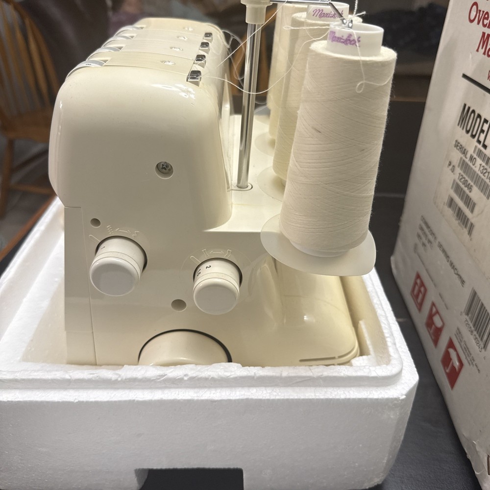 White Superlock Electronic model 1934D Serger Sewing Machine W Extras