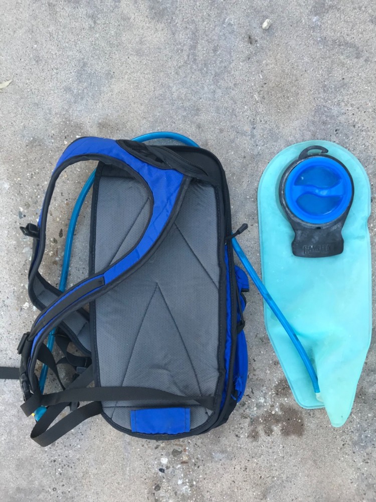 Camelbak M.U.L.E Hydration Hiking Biking Backpack Blue/Black with a 70oz Bladder