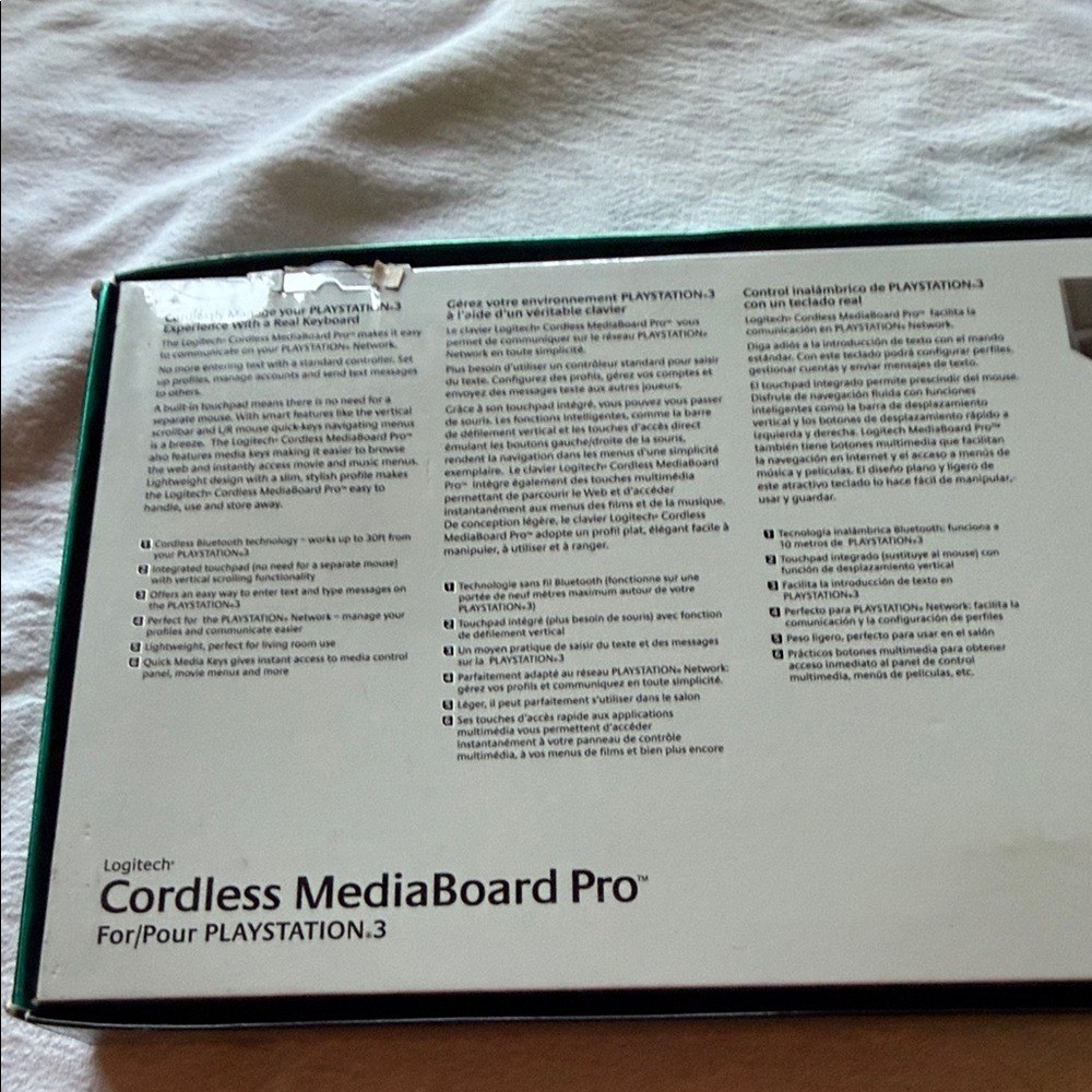 Logitech Cordless MediaBoard Pro for PlayStation 3