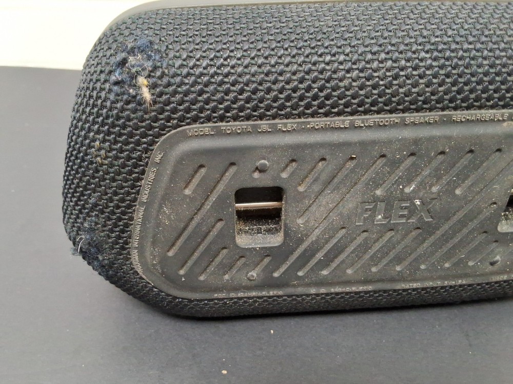 JBL TOYOTA FLEX BLACK BLUETOOTH PORTABLE SPEAKER