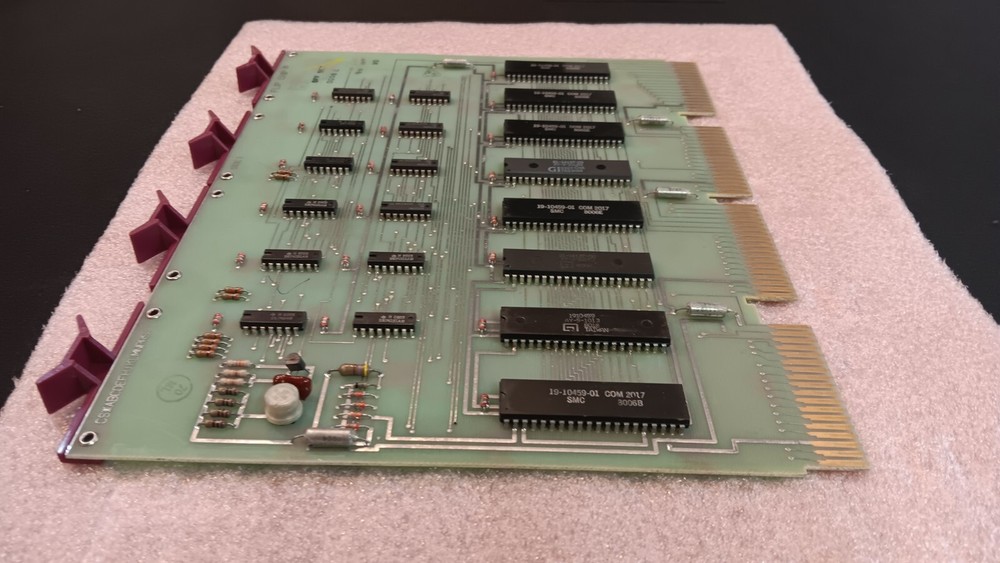 DEC digital M7280 MULTIPLE UART CARD DH11 (B21)