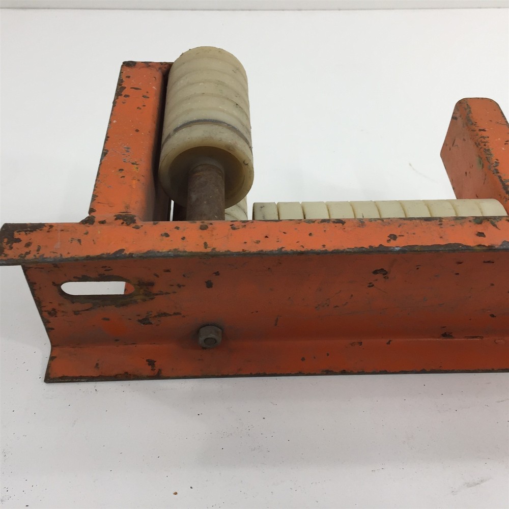 (1) Ensley Tool Radius Cable Roller 21" Long