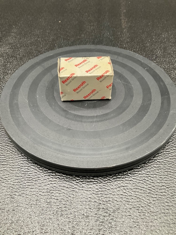 REXROTH R067022040 SUPER LINEAR BUSHING 20MM CLOSED TYPE USED