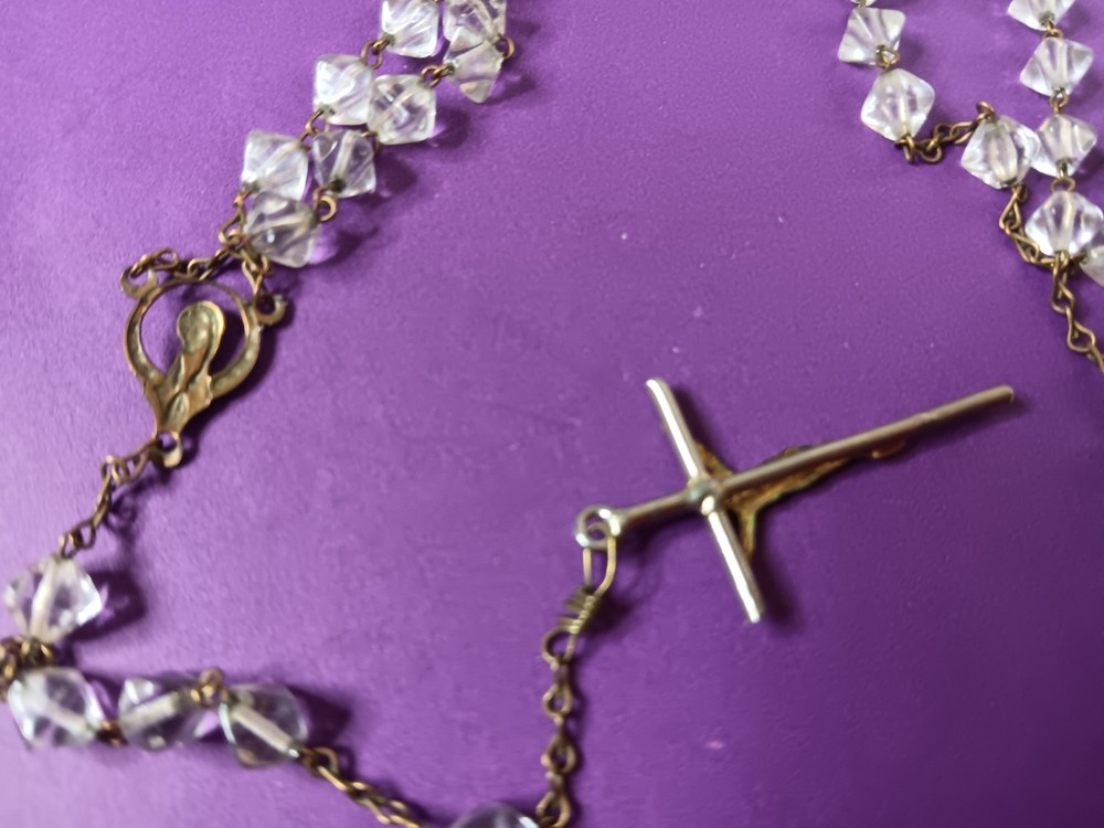 VINTAGE CRYSTAL BEAD ROSARY 24" NECK OPENING LOVED