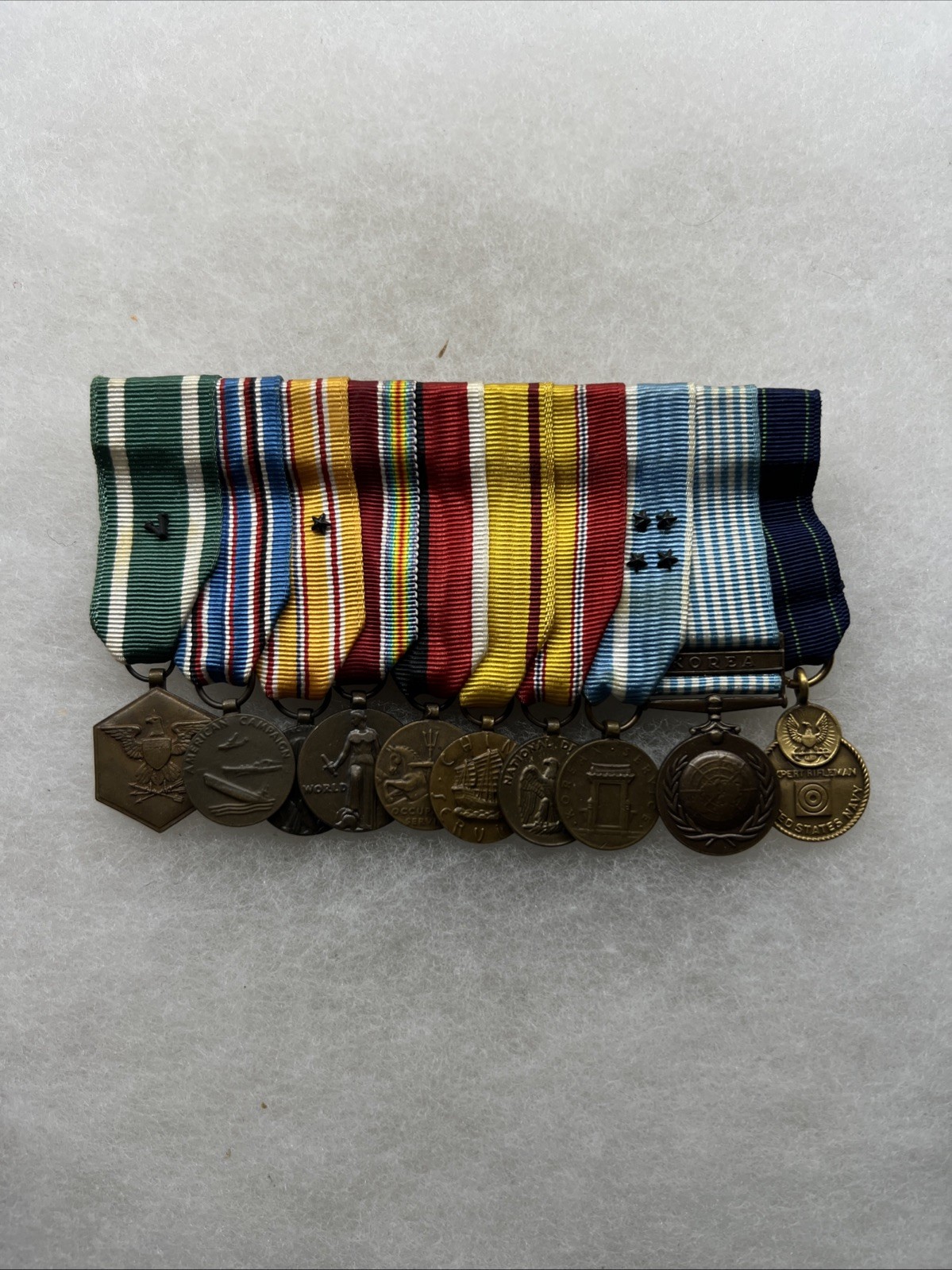 WW2 - Korean War US Navy Miniature Medal Rack (FF567