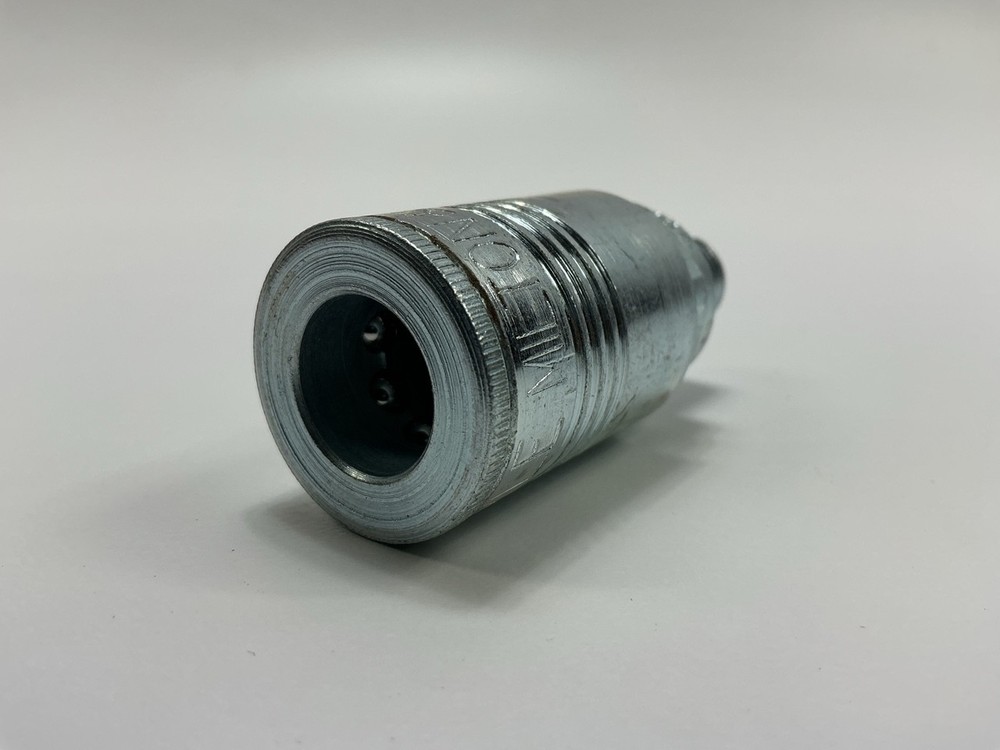 Milton 1804 1/4" MNPT 3/8" Coupler P-Style - 5 / Pack
