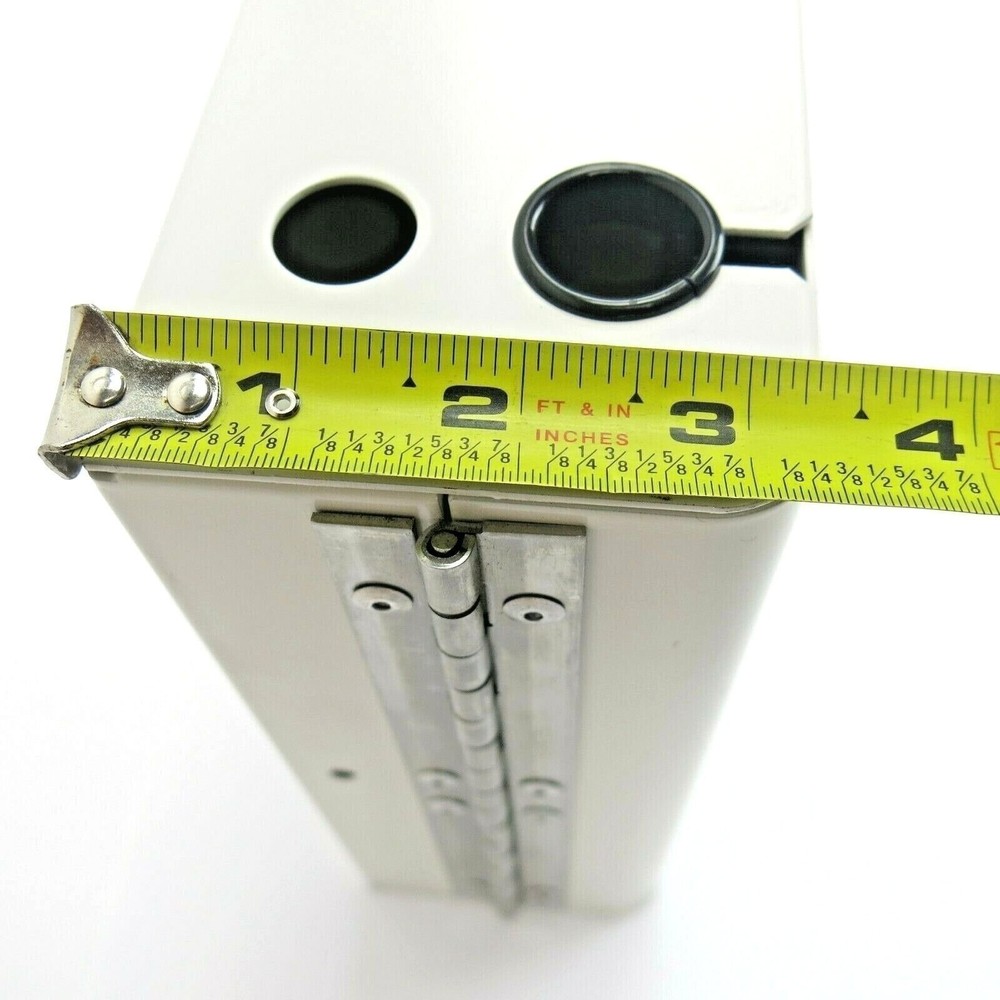 LEVITON - CPC SERIES ( CPC12-STD ) FIBER OPTIC PATCH PANEL CENTER.