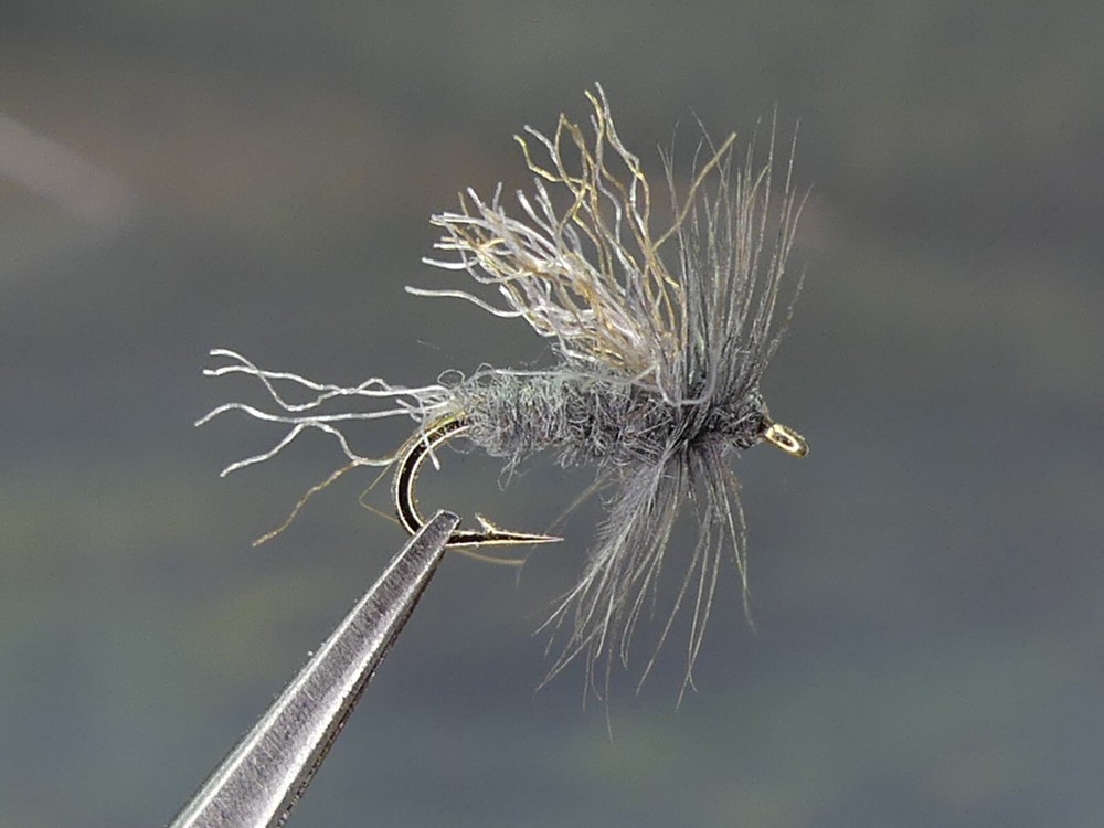 6 Flies -Gray Midge Emerger Soft-Hackled Dry Fly
