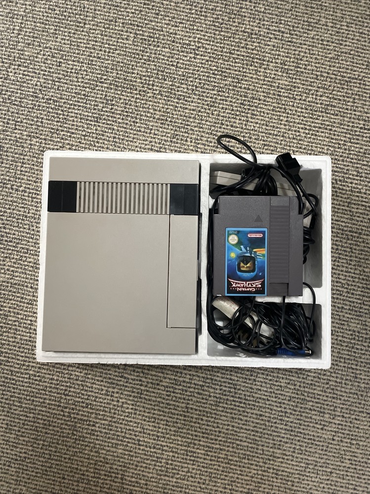 Console | Nintendo NES | Control Deck Boxed Set