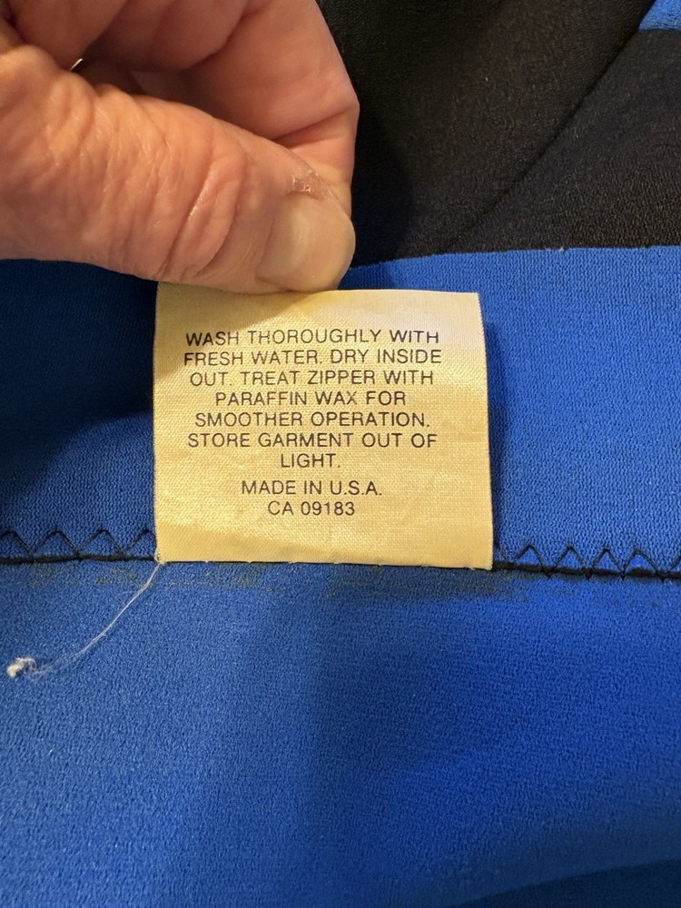 Deep Heet Men’s Wet Suit Size XL