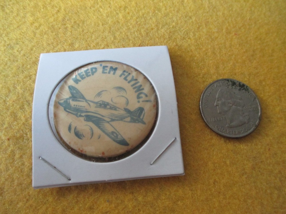 ORIGINAL WWII HOMEFRONT P-40 WARHAWK KEEP'EM FLYING CURTIS WRIGHT 1941 PIN