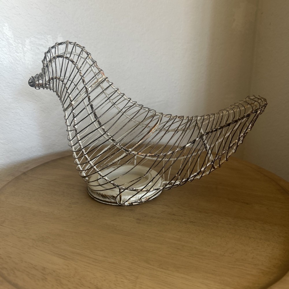12 Wire Hen Basket Chicken Egg Holder, Distressed White