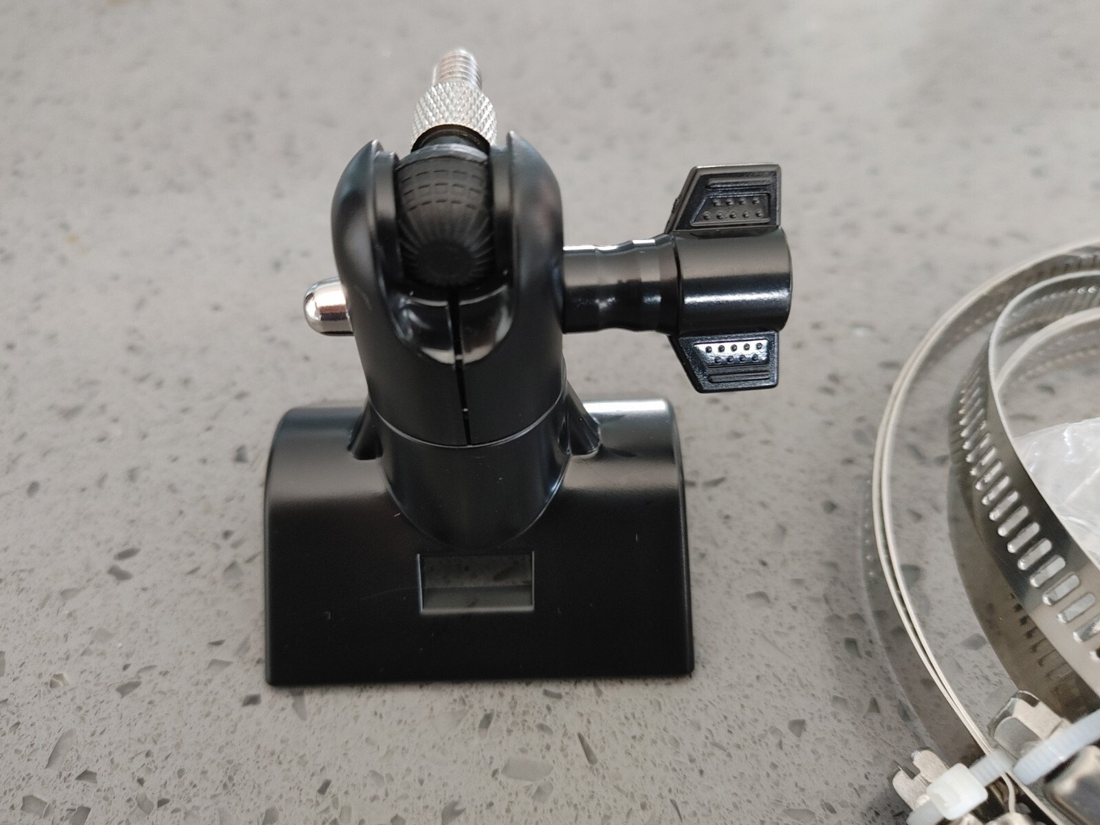 Pole Mounting Railing Bracket for Blink Outdoor/Indoor Blink XT2 Free Shipping