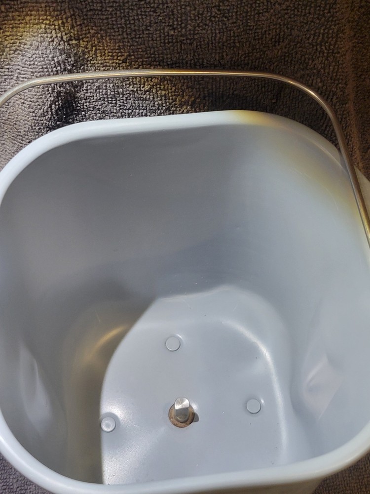 Breadman Bread Maker Replacement Pan & Paddle for TR441 TR442