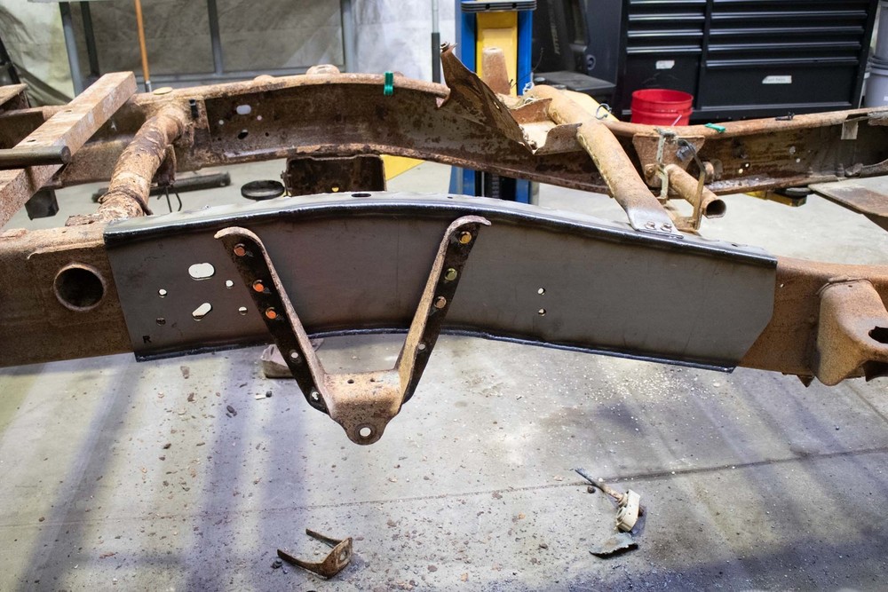 Rust Buster RB7817R Right Leaf Spring Frame Section for Silverado/Sierra HD