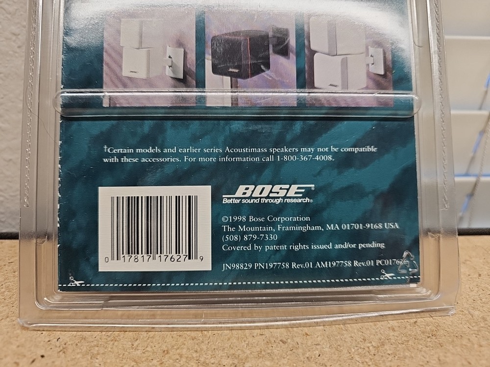 BOSE White UB-20W Wall Ceiling / Bracket New Includes Mounting Hardware (A3)