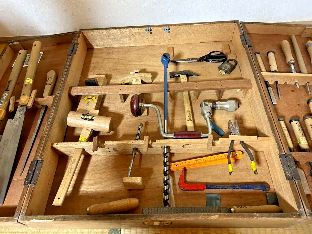 Japanese Vintage Carpenter Tool Set Hand plane Hand saw Chisel etc With big case