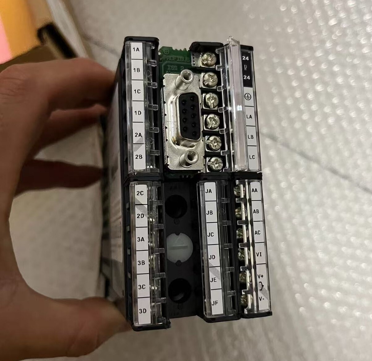 1pc NEW 2408F/CC/VL/LD/XX/TK/RF/PB/XX/GER/EU0534 By DHL or FedEx #VP3J CH