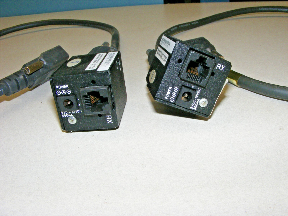 (2) Extron VTR001 Receiver