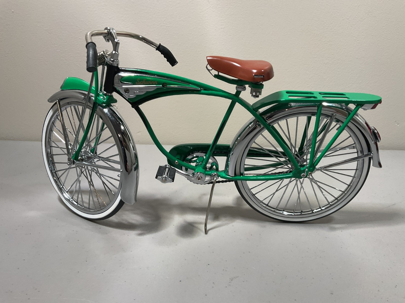 Schwinn Phantom bicycle, Die-cast Metal, 1:6 Scale, Green Enamel Finish, Nice!
