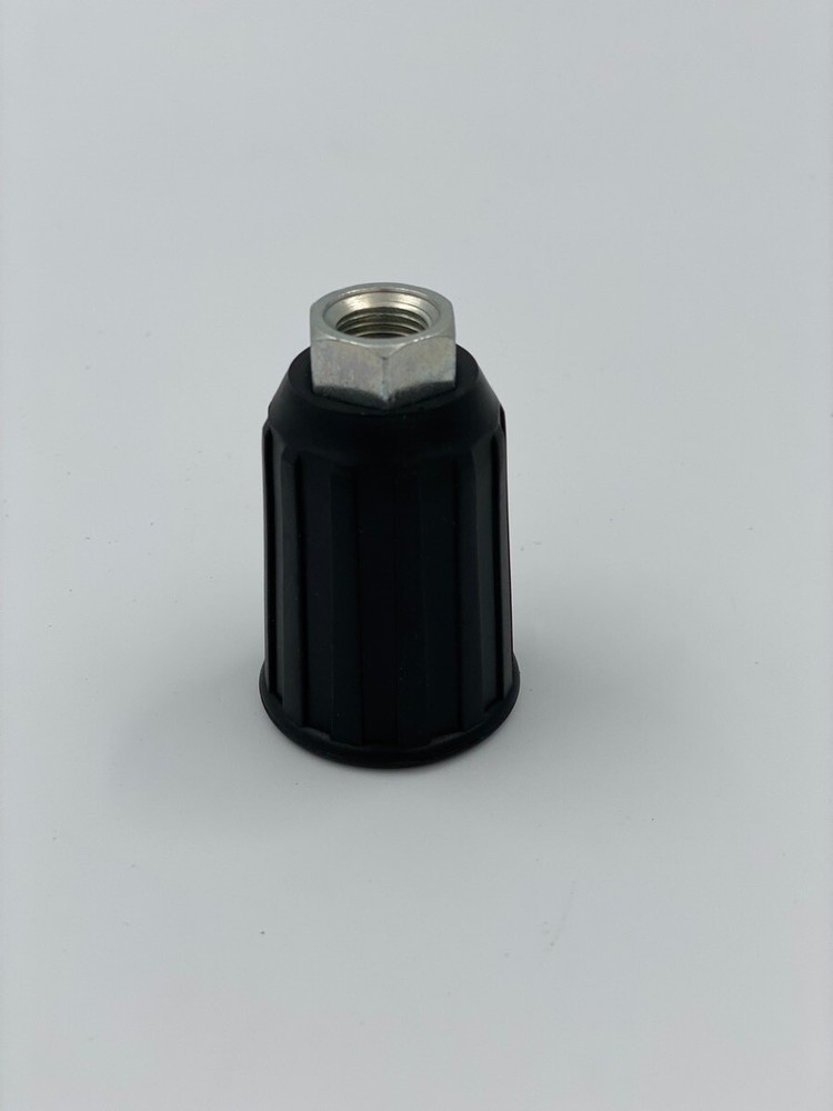 Socket 1/4"F With Nozzle Protector