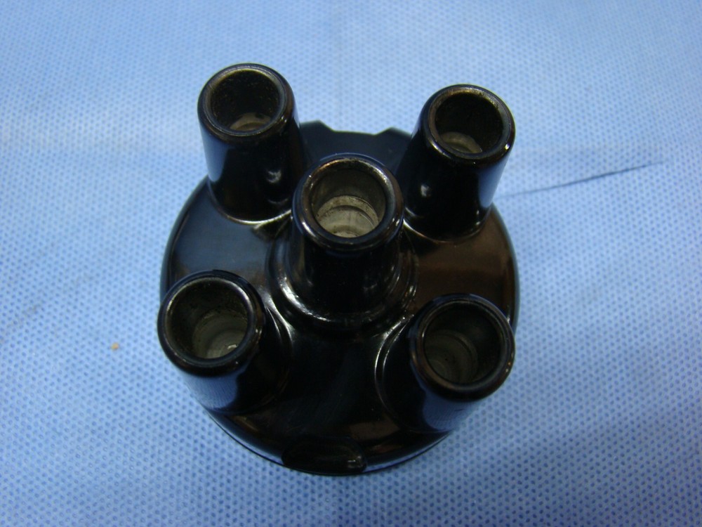 Delco Distributer Cap 1835536