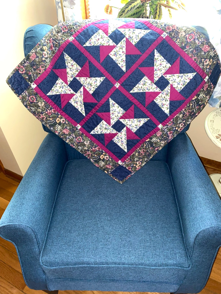 Quilted Patchwork Pinwheel Lap Quilt, Wall Hanging or Table Topper