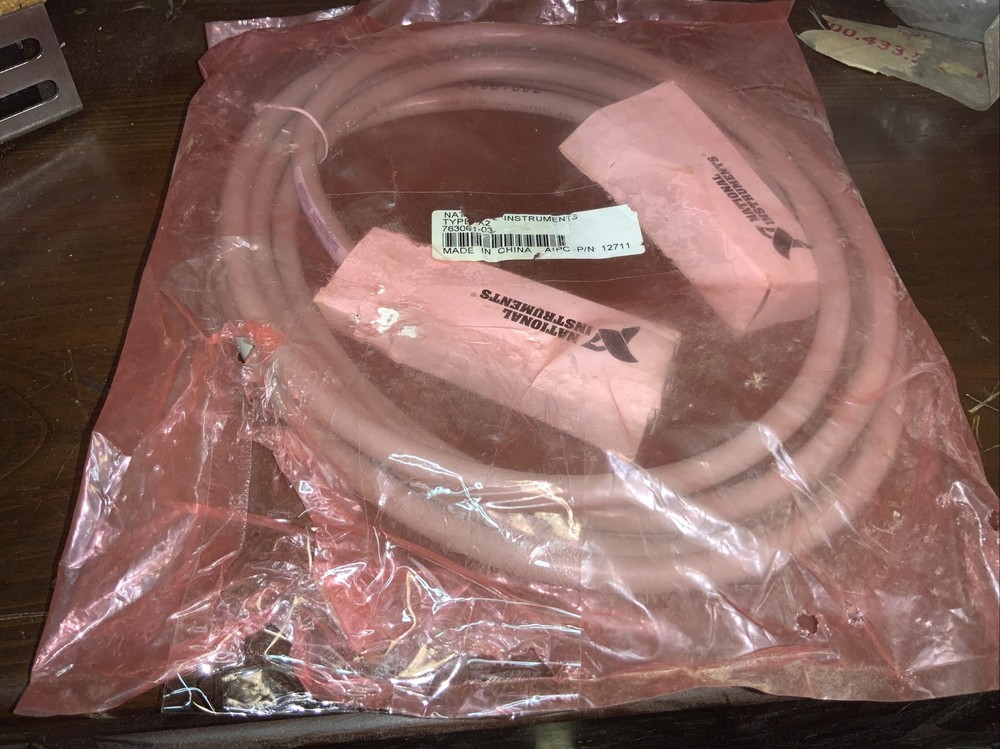 National Instruments Type X2 763061-03 Cable Double-Shielded, Shielded Plug
