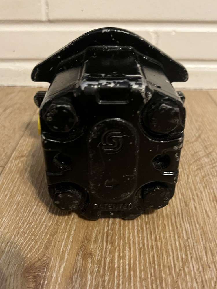 Sundstrand, Hydraulic Gear Pump Black
