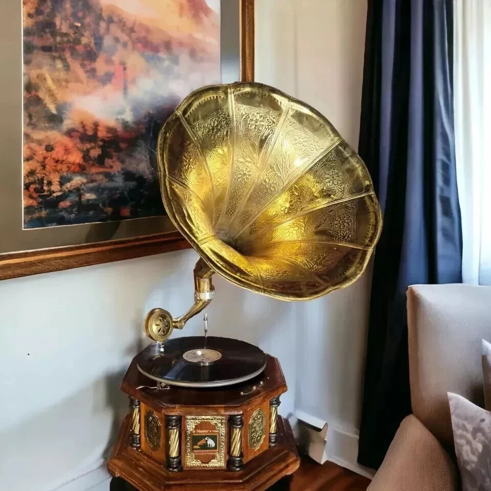 HMV Gramophone Fully Functional Working Phonograph, win-up record player