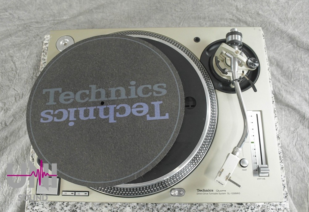Technics SL-1200MK5 Silver Direct Drive DJ Turntable in Good Condition