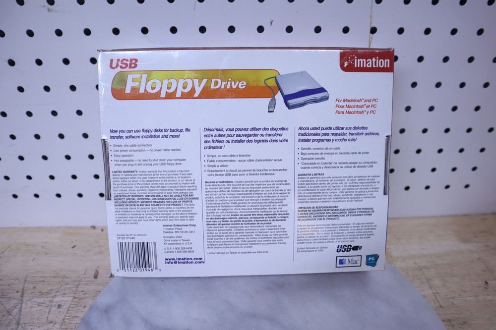 New Nice Imation External Floppy Disk Drive USB, 3.5" Model D353FUE Silver Blue