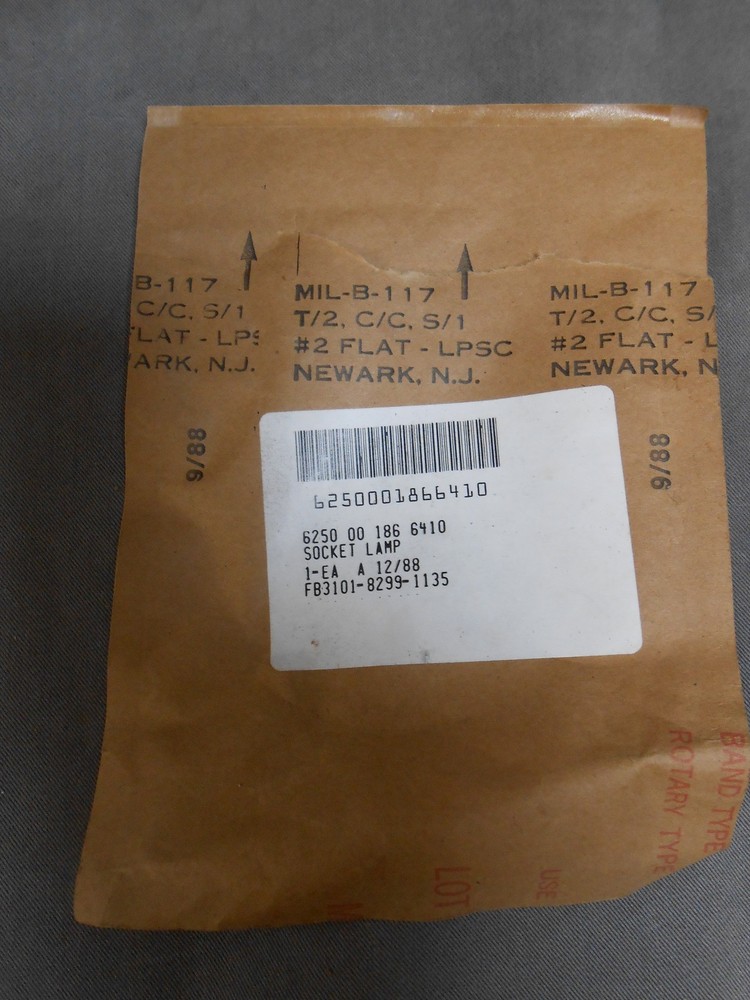 NOS Unused Vintage Switchcraft Lamp Indicator Holder Socket