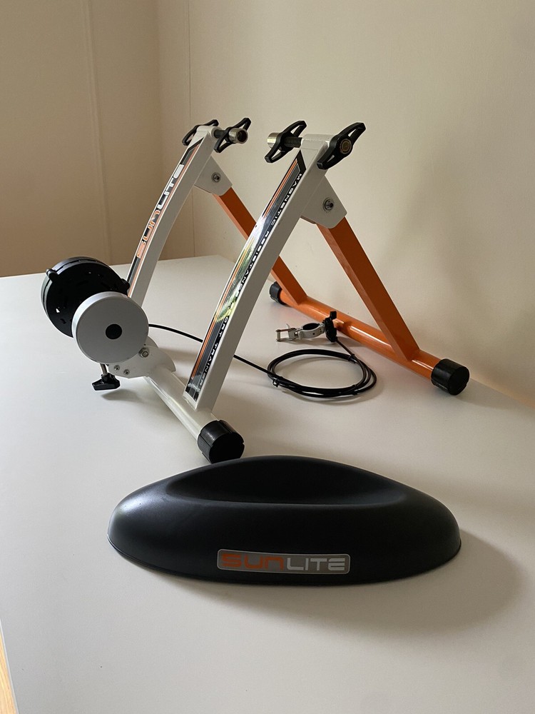 Sunlite Trainer F1 Mag with Remote Conversion Kit for Bicycle