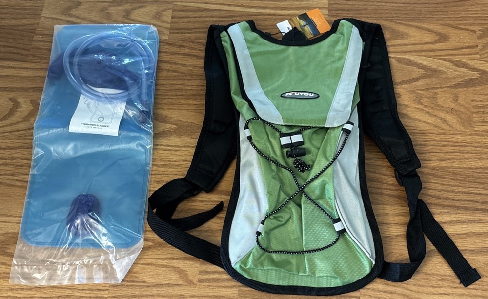 AirFlow 2L Insulated Reflective Hydration Backpack & Bladder Lightweight Compact