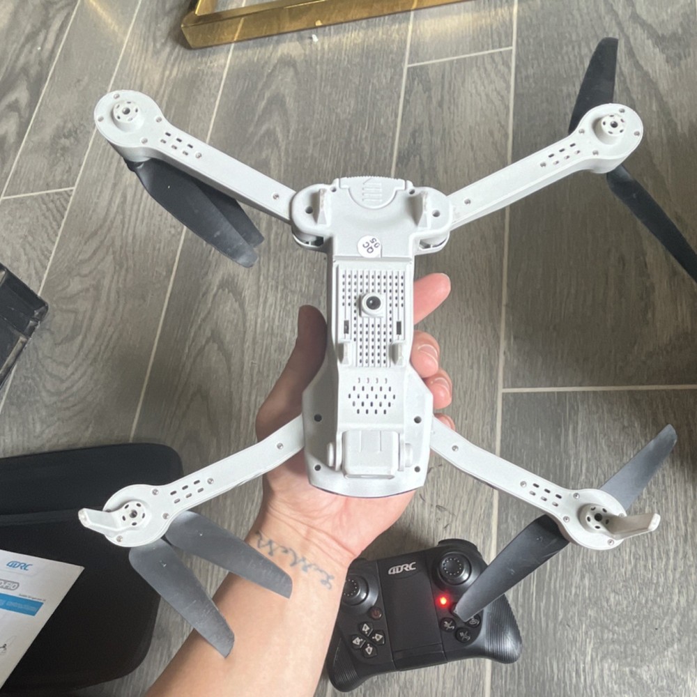 4DRC 4D-F10 Foldable Quadcopter Drone with Camera, Remote, Carry Case