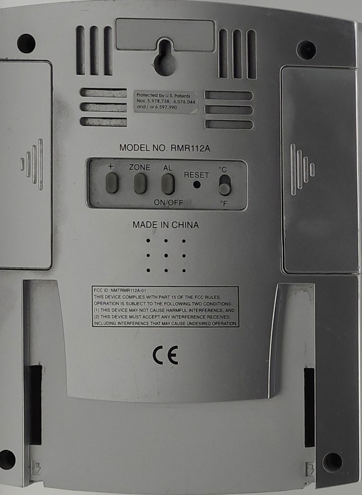 ​Oregon Scientific RMR112A Wireless Thermometer Atomic Clock - Base Unit Only