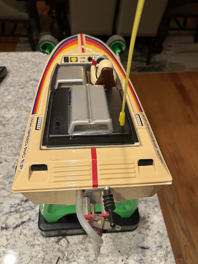 Moroso High Speed RC Boat Without Battery Untested.With transmitter/ Receiver