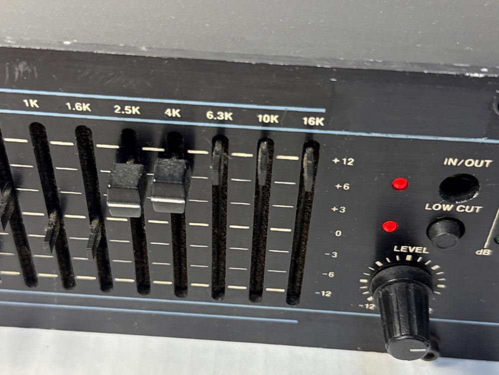 DOD R-830 C SERIES GRAPHIC EQUALIZER